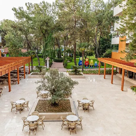 Fun & Sun Club Saphire