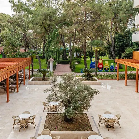 Fun & Sun Club Saphire