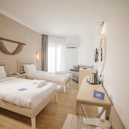 Fun & Sun Club Saphire 5* טקירובה