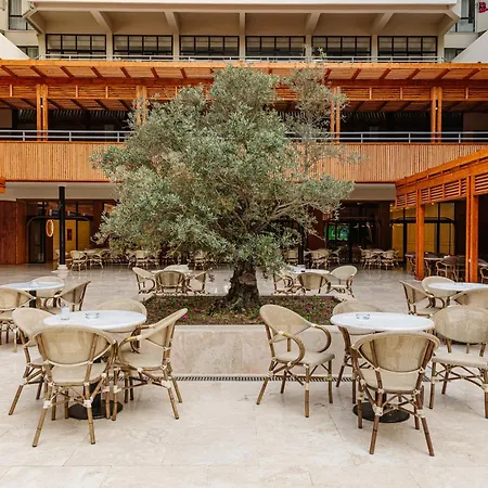 Fun & Sun Club Saphire טקירובה