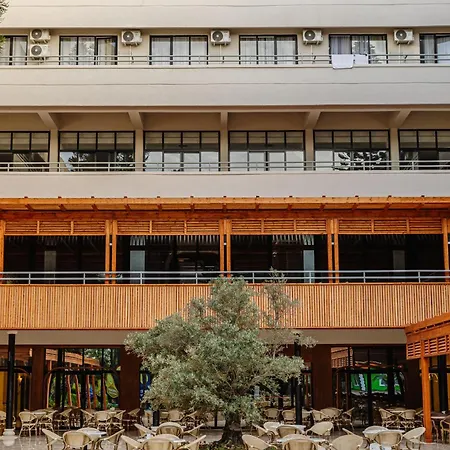 Fun & Sun Club Saphire 5* טקירובה